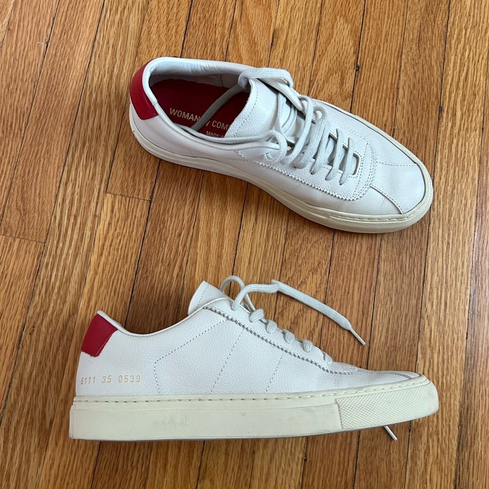 Woman by Common Projects sneakers